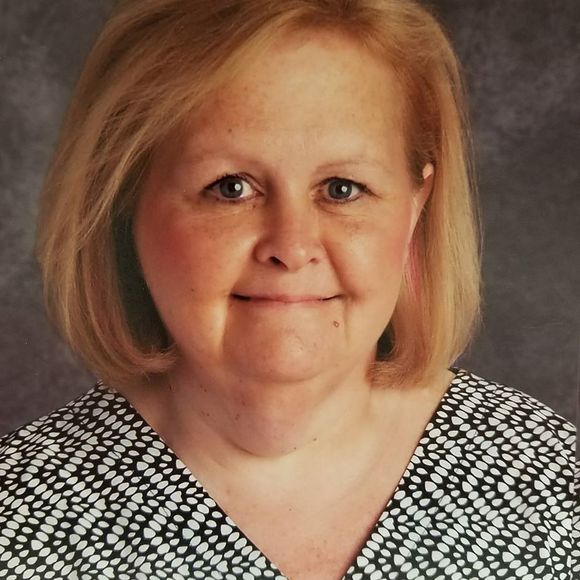 Meet your Posher, Laurie - Picture 1 of 1